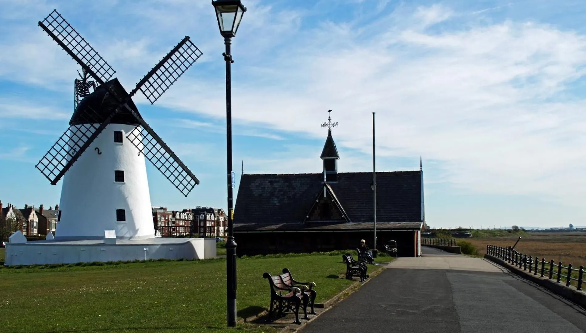 Holiday home 5 Bed In Lytham 85675 Villa Weeton  United Kingdom