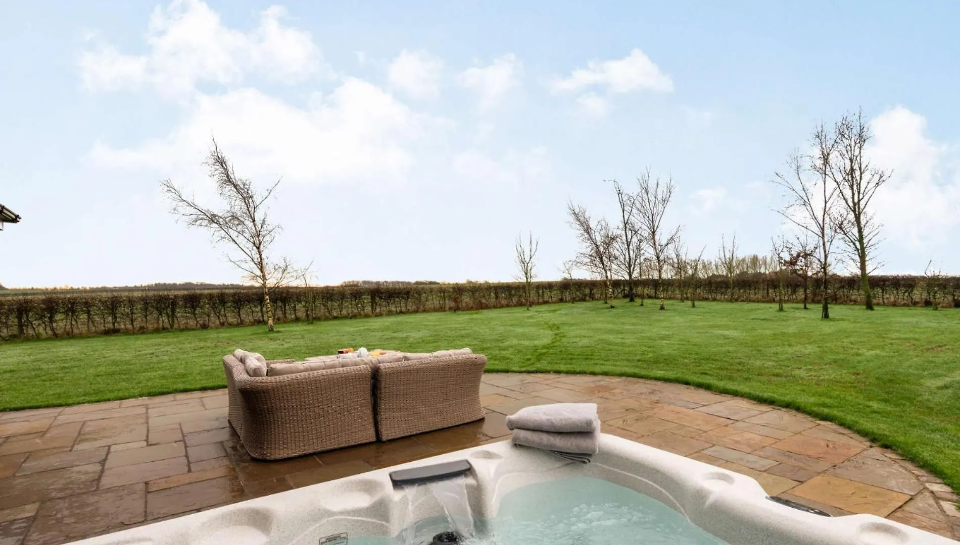 5 Bed In Lytham 85675 Villa Weeton  Weeton (Lancashire)